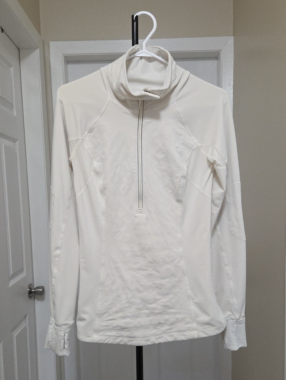 Lululemon White Quarter-Zip Pullover Long Sleeve Thumbhole Athletic Running Top - Picture 2 of 8